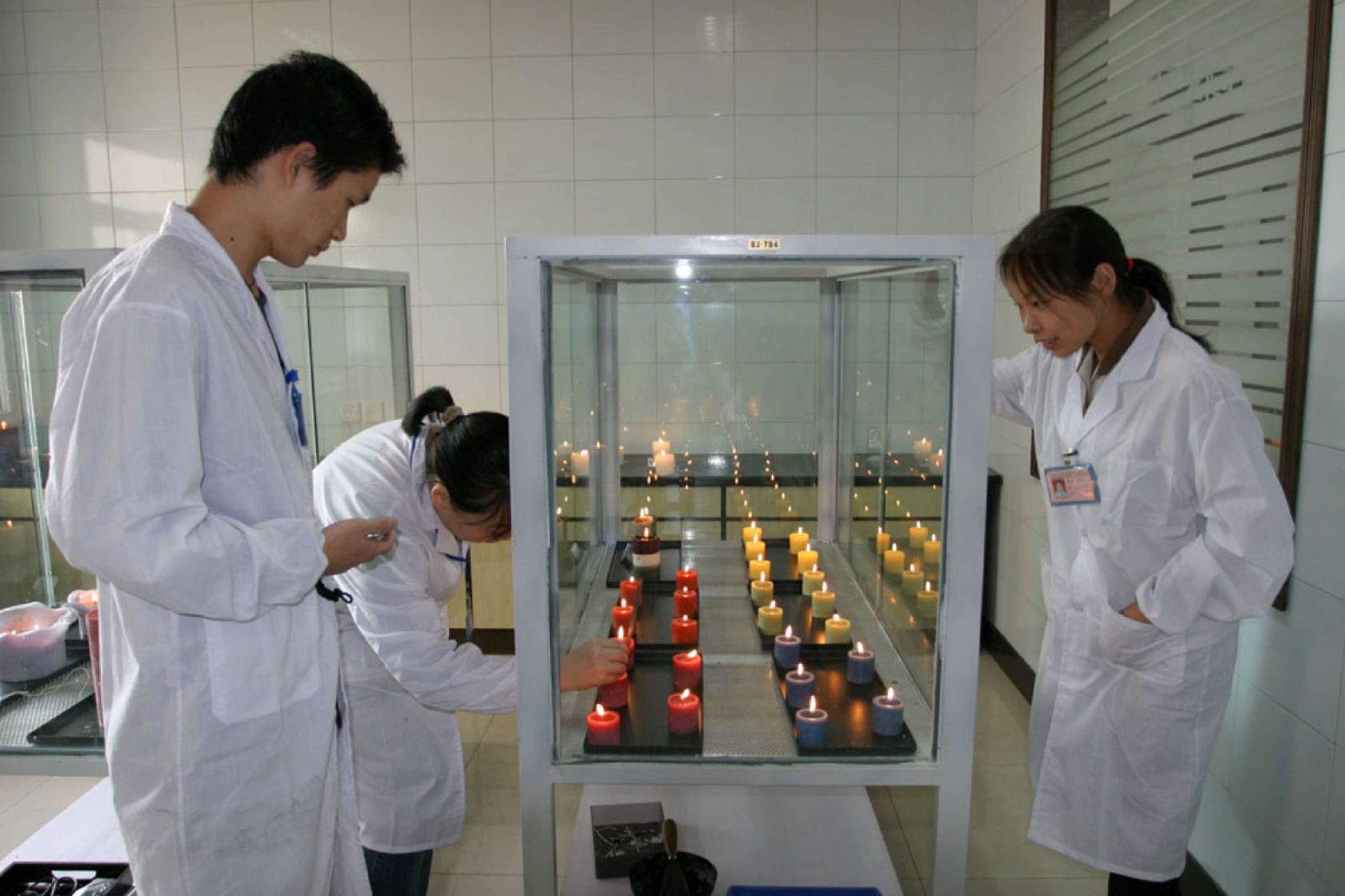 Engineers monitoring the burn lab at the Chinese factory (2004).Engineers monitoring the burn lab at the Chinese factory (2004).Engineers monitoring the burn lab at the Chinese factory (2004).